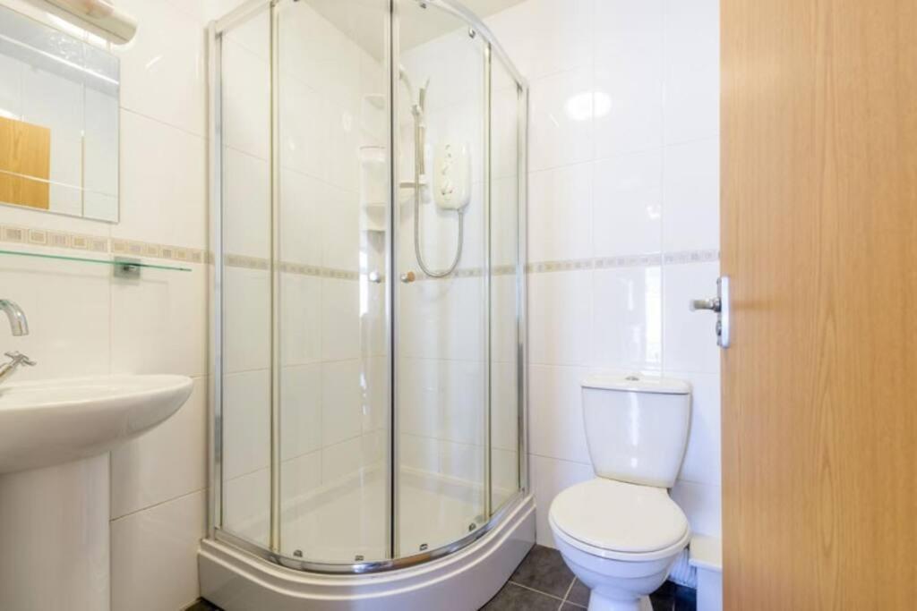 Juno - Apartment In The Heart Of Newquay New Quay Eksteriør billede