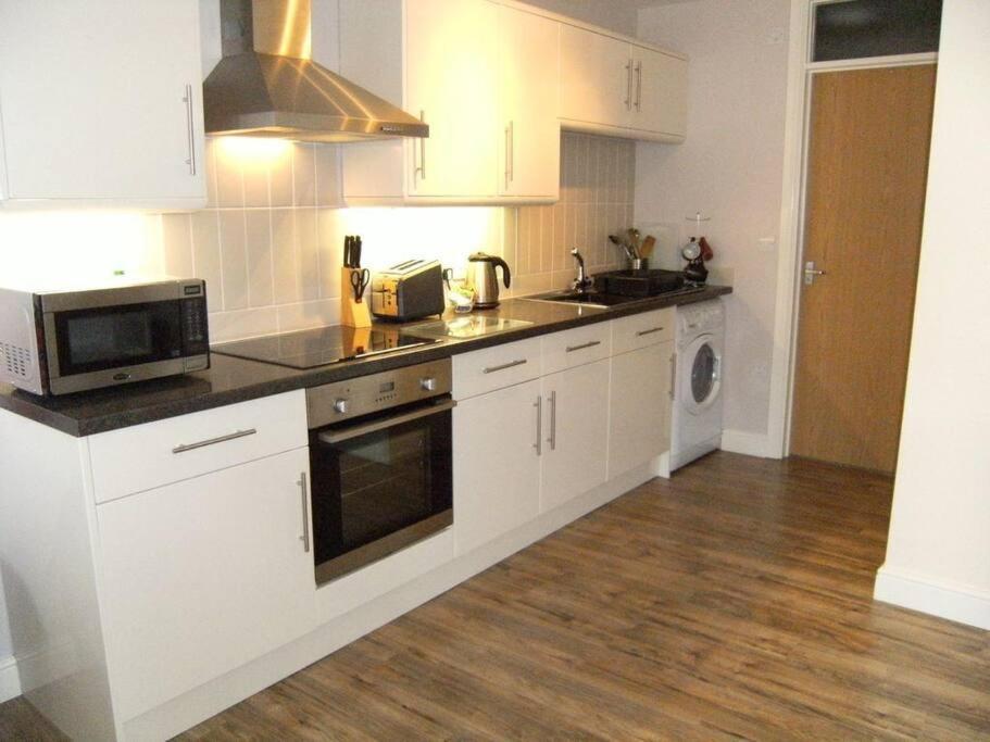 Juno - Apartment In The Heart Of Newquay New Quay Eksteriør billede